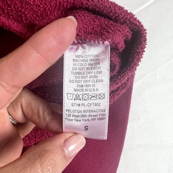 Peloton NWT Woman Small Burgundy Rose Logo Print Oversized Crewneck Pullover - Picture 6 of 7